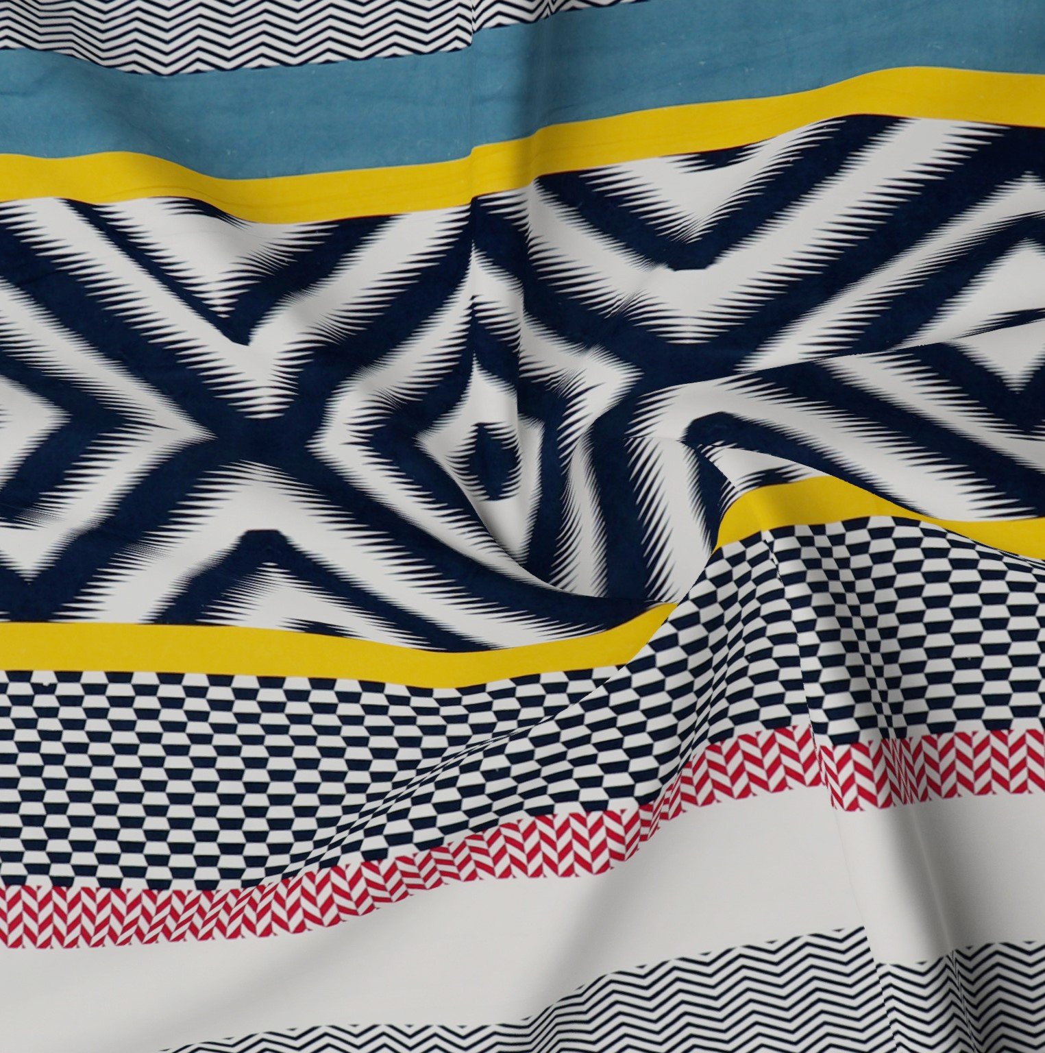 Super King Size Cotton Double Flat Bedsheet With 2 Pillow Covers (Zig-Zag)