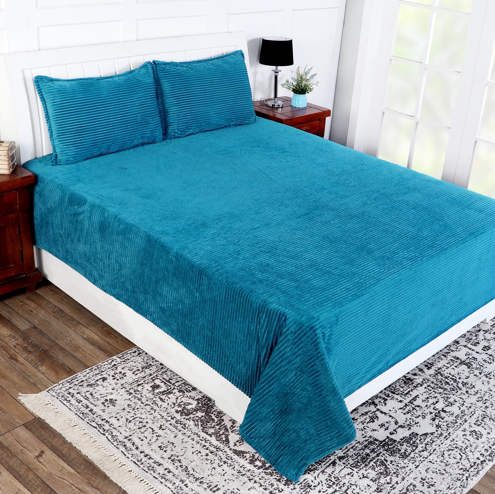 Winter Warm King Size Flat Double Bedsheet With 2 Pillow Cover (Firoji)