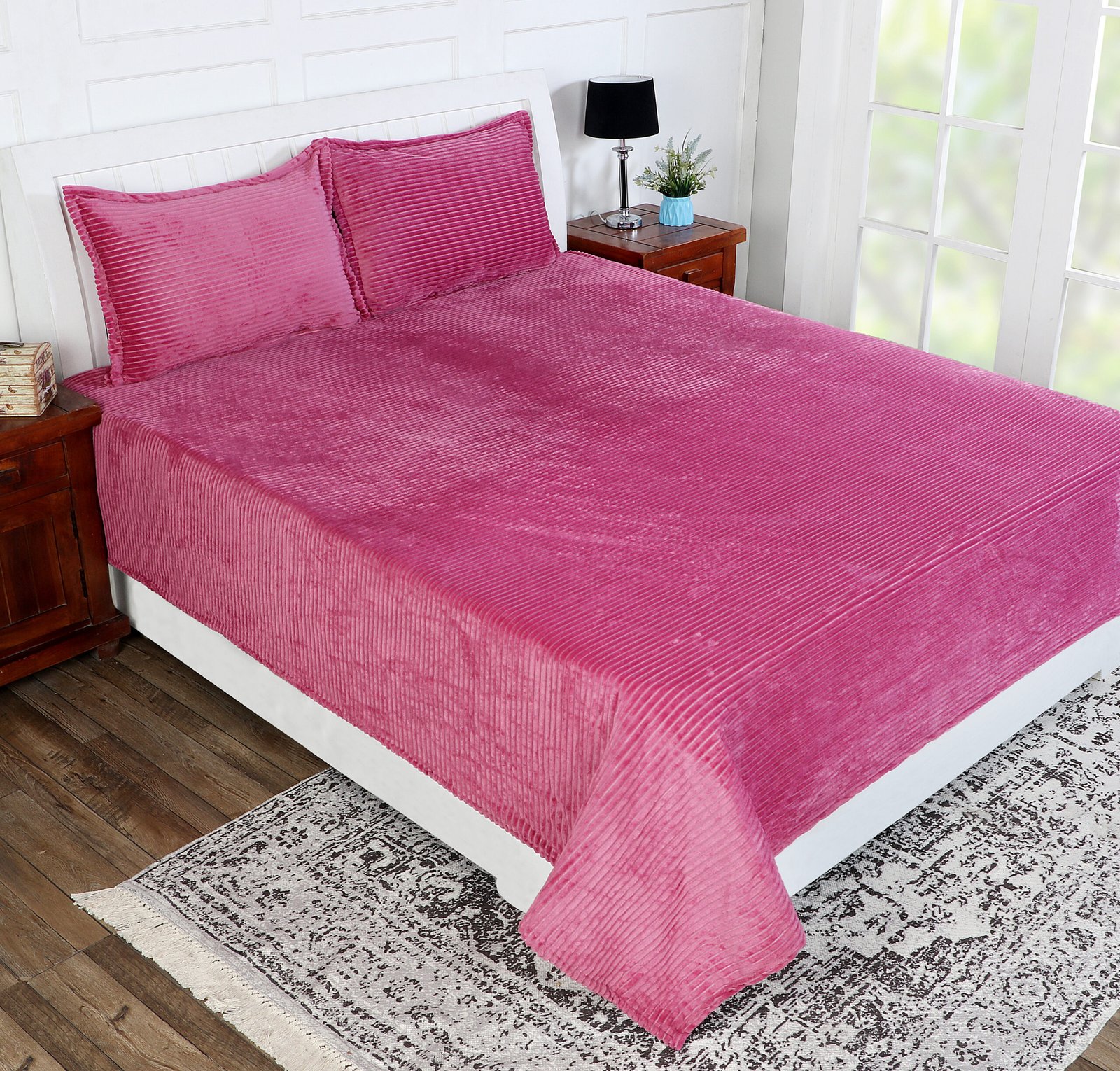 Winter Warm King Size Flat Double Bedsheet With 2 Pillow Cover (Light Pink)