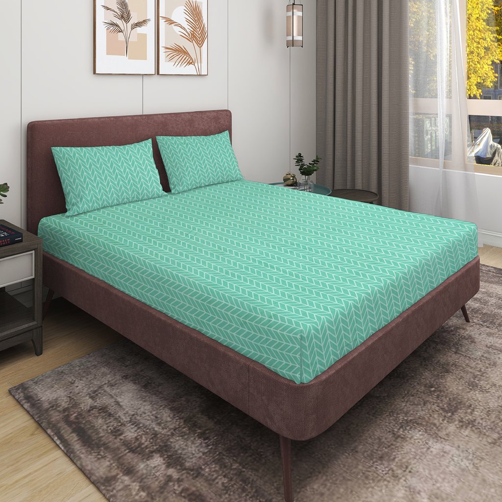 Elastic Fitted King Size Double Bed Sheet With 2 Pillow Covers (Green)