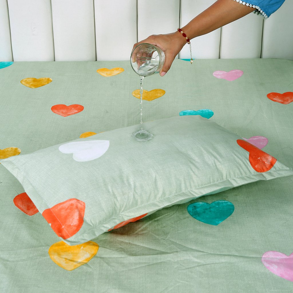 RD TREND Waterproof Elastic Fitted Bedsheet, King Size 72x78x8 Inch, with 2 Waterproof Pillow Covers 18x28 Inch, Washable, Wrinkle Resistant Green Multi Heart