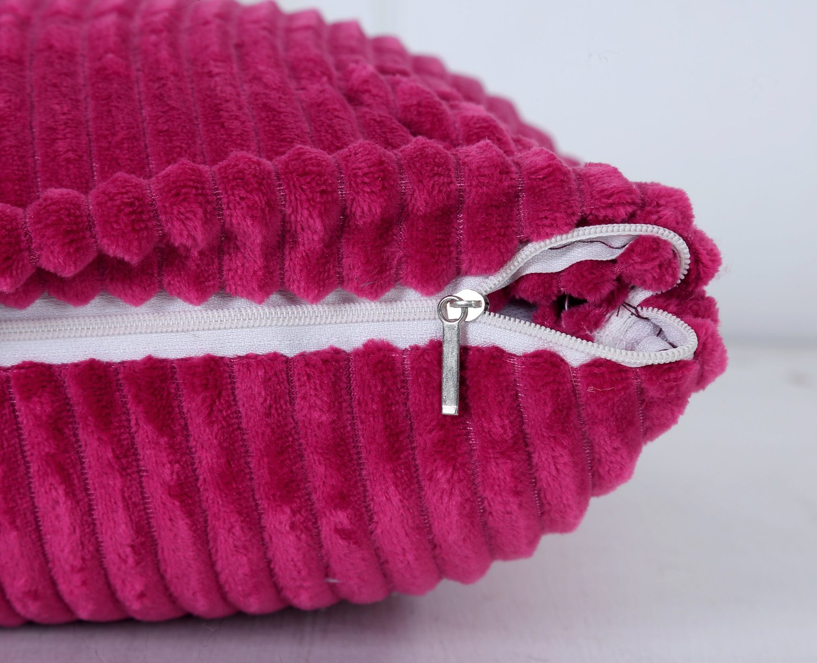 RD TREND Ultra Soft Cushion Covers 16 x 16 inches, Set of 5 (Magenta)